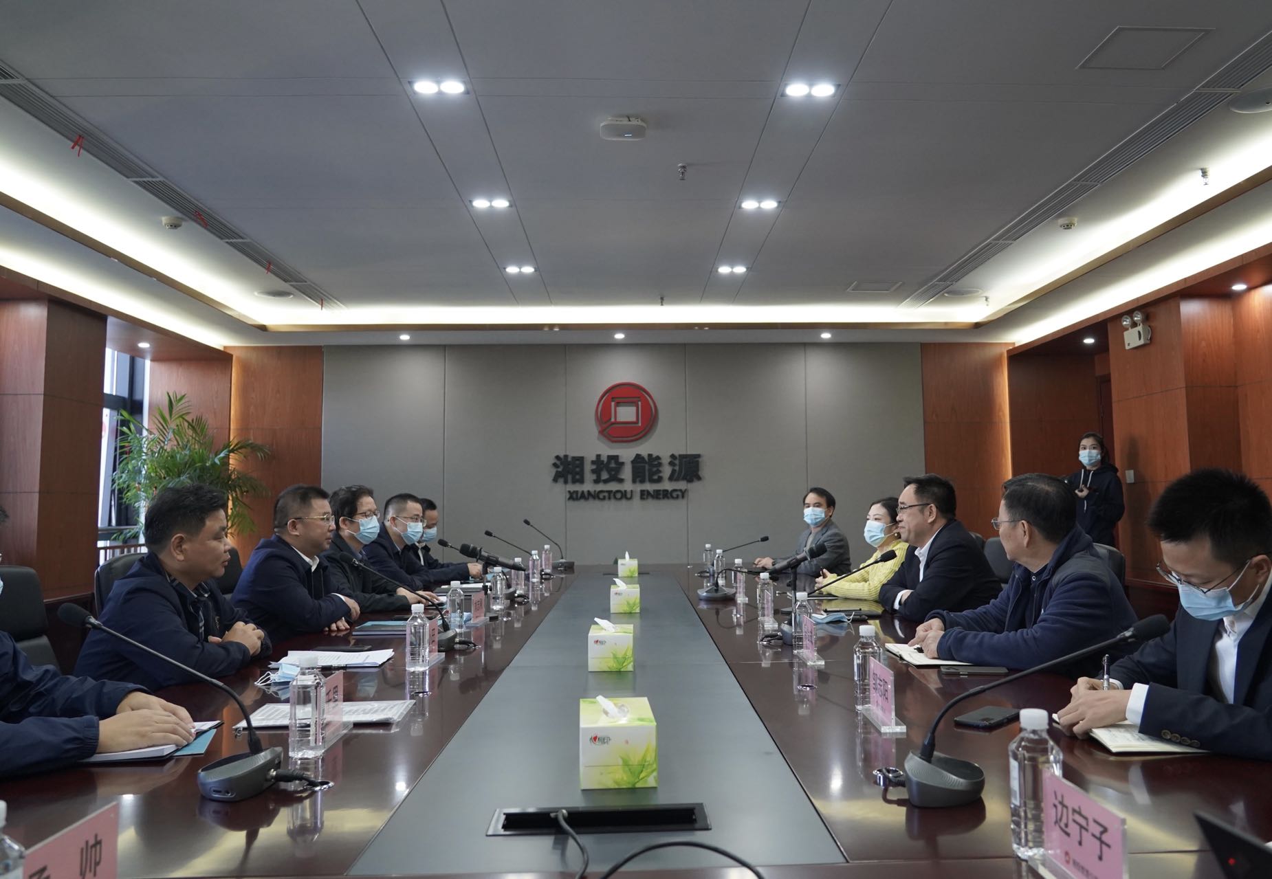 刘志刚一行赴乐动网页版-乐动(中国)官方
湘投能源投资有限公司开展工作交流