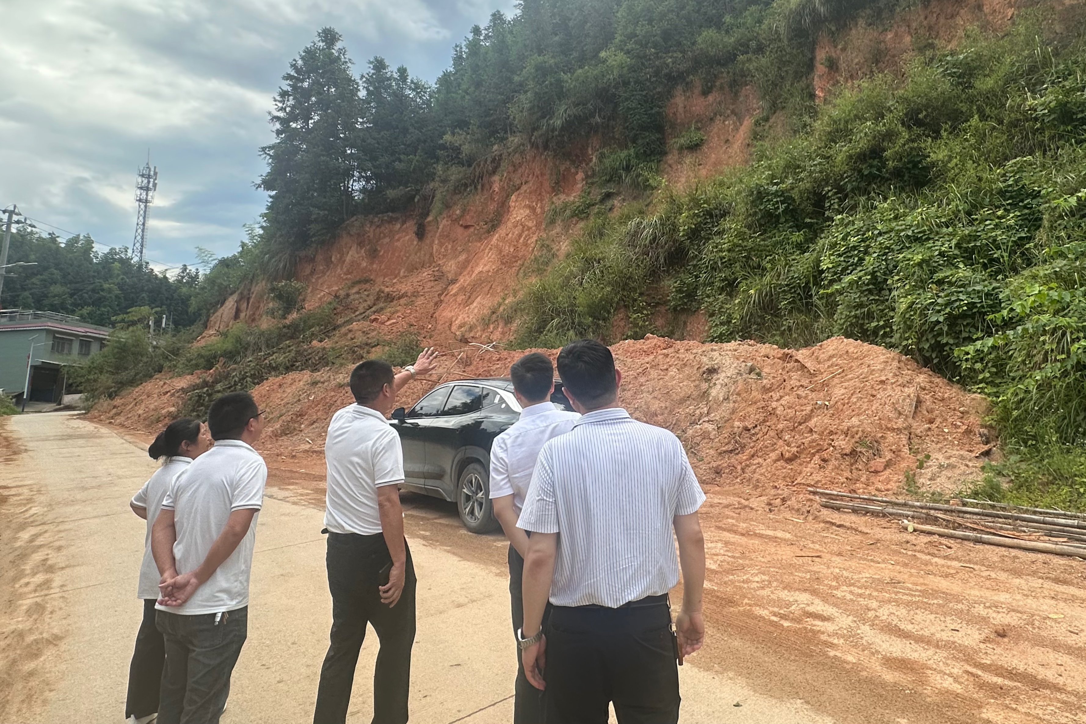 乐动网页版-乐动(中国)官方
发展党群综合与人力资源党支部开展党建联村活动